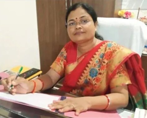 Ms. Alka Awasthi - Principal